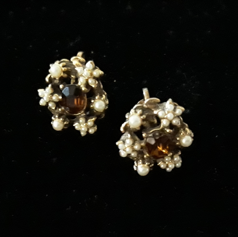 Vintage Amber Rhinestone + Pearl Cluster Screw Back Earrings
